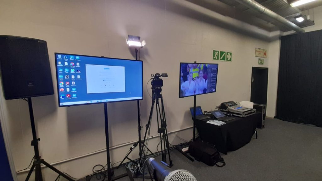 306274566_205941115121101_6807637694442495404_n